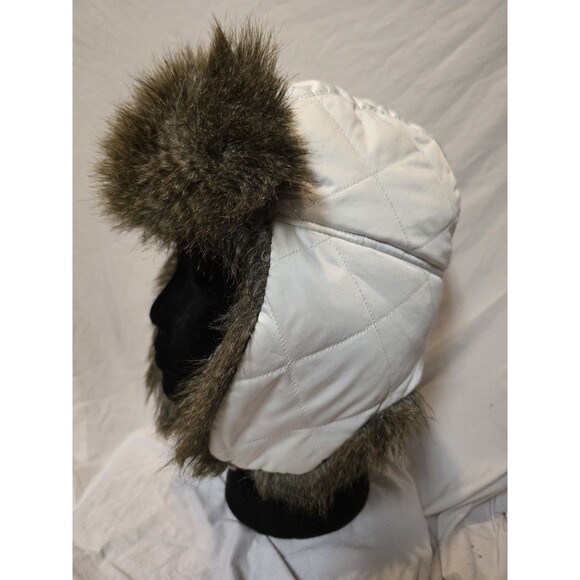Eddie Bauer Trapper Flap Aviator Faux Fur Quilted White Hat Cap Adult Size S/M - Picture 1 of 9